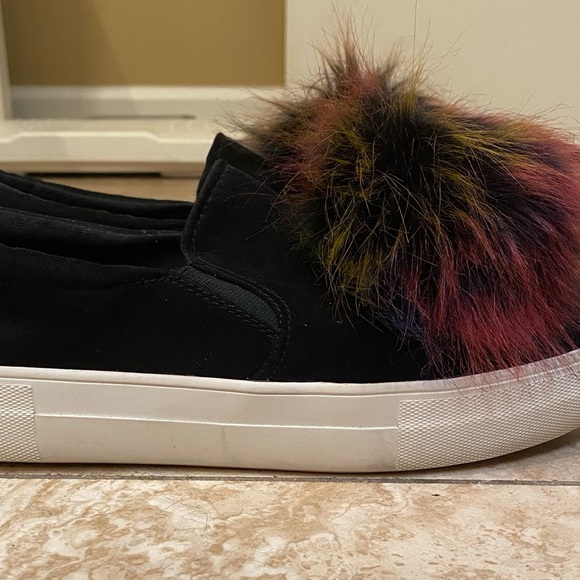 STEVE MADDEN “Great” Rainbow Pom Pom Platform Slip On Sneakers—SZ. 8.5 - Picture 2 of 3